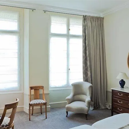Hotel Mansart - Esprit De France 4*